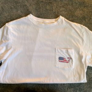 Vineyard vines America whale T-shirt